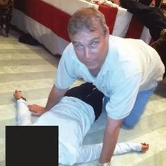 Ein Bild aus den jüngst veröffentlichten Epstein-Akten zeigt mutaßlich Andrew Mountbatten-Windsor