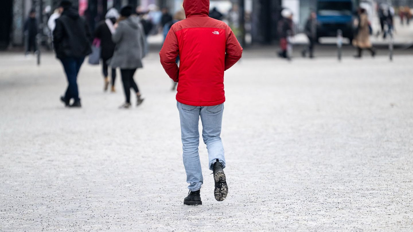 Es bleibt frostig in Berlin. Foto: Fabian Sommer/dpa