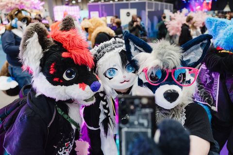 Phantasievolle Kostümierung auf der Manga- und Comic-Messe MAG-C in Erfurt. Foto: Michael Reichel/dpa