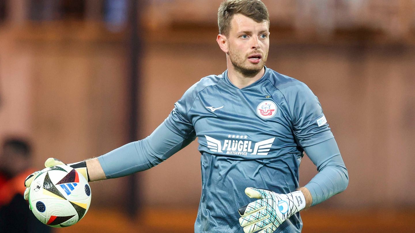 Benjamin Uphoff und der FC Hansa Rostock unterlagen dem FC Ingolstadt. (Archivbild) Foto: Christoph Reichwein/dpa