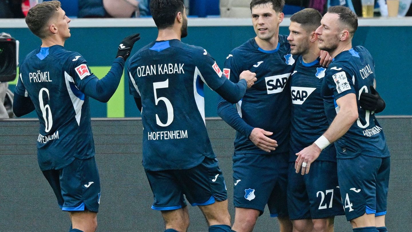 Brach den Bann gegen Union: Torjäger Andrej Kramaric (2.v.r.). Foto: Uwe Anspach/dpa