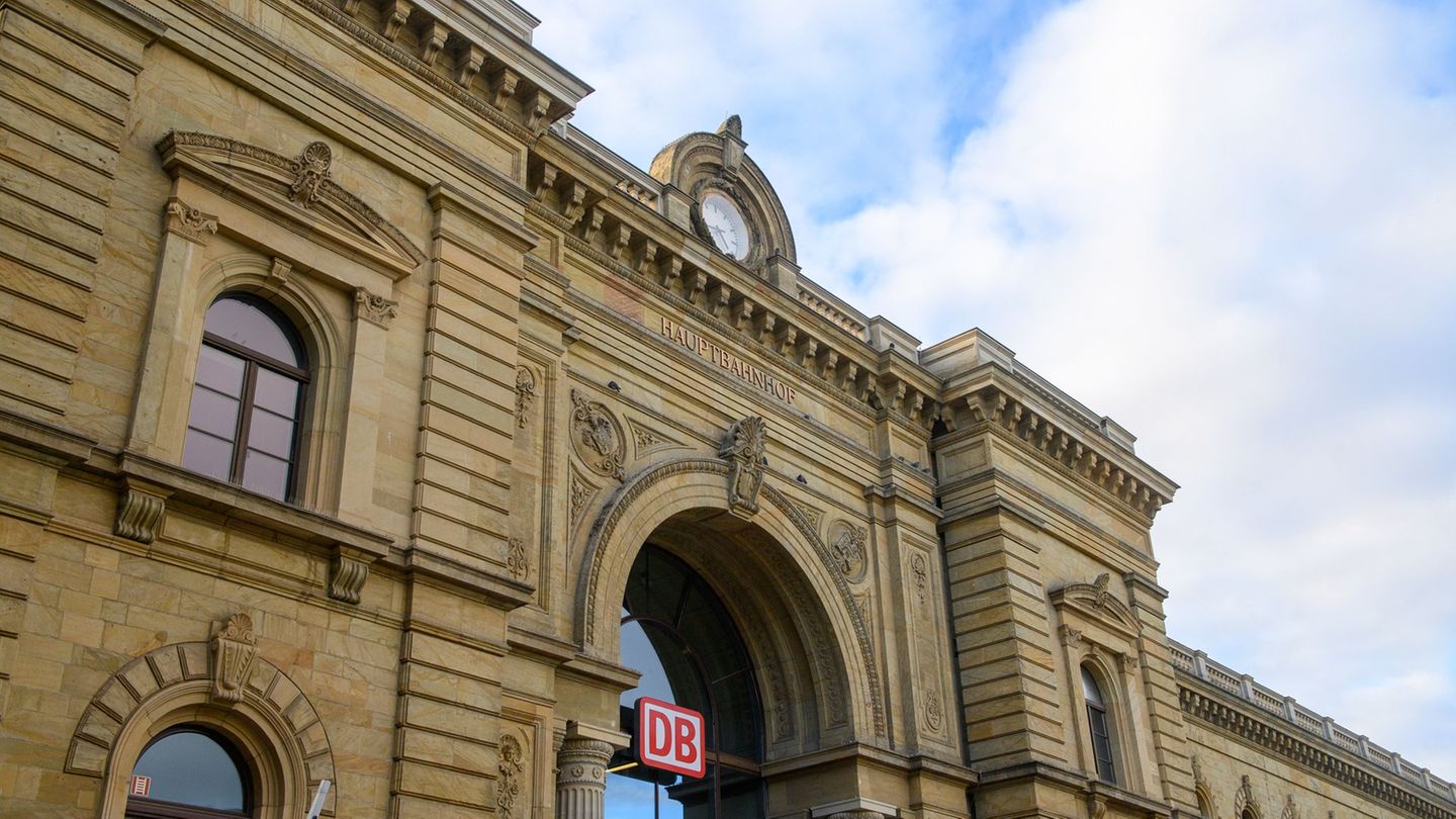 Beamte der Bundespolizei wollten ihre Arbeit verrichten und wurden daran mit Gewalt gehindert. (Symbolbild) Foto: Klaus-Dietmar