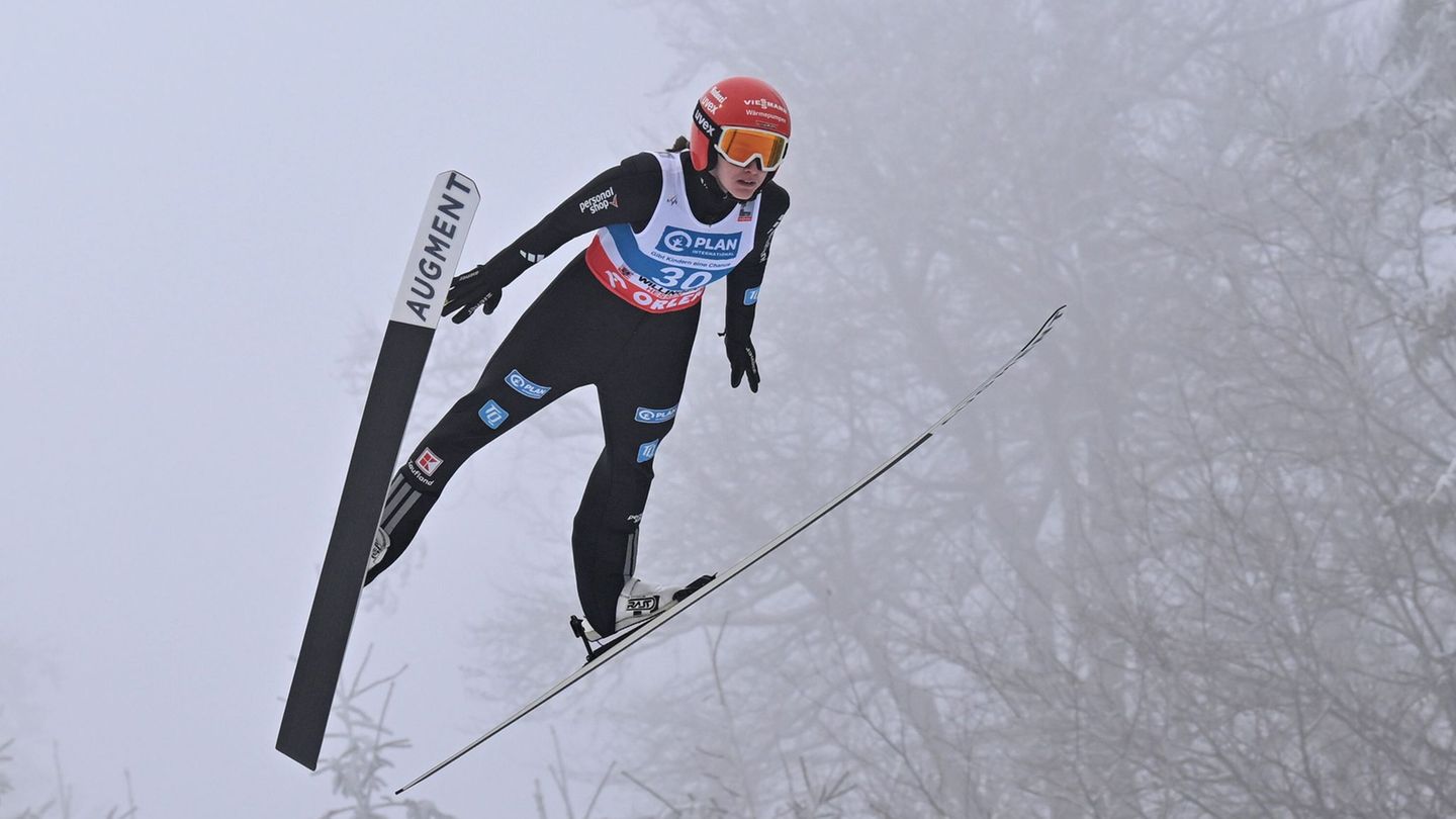 Selina Freitag ist in diesem Winter die beste deutsche Skispringerin. Foto: Swen Pförtner/dpa