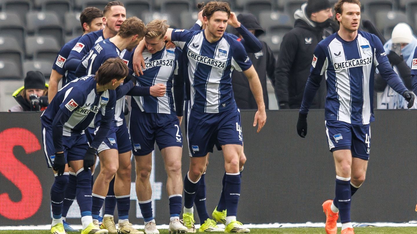 Die Berliner konnten früh jubeln. Foto: Andreas Gora/dpa