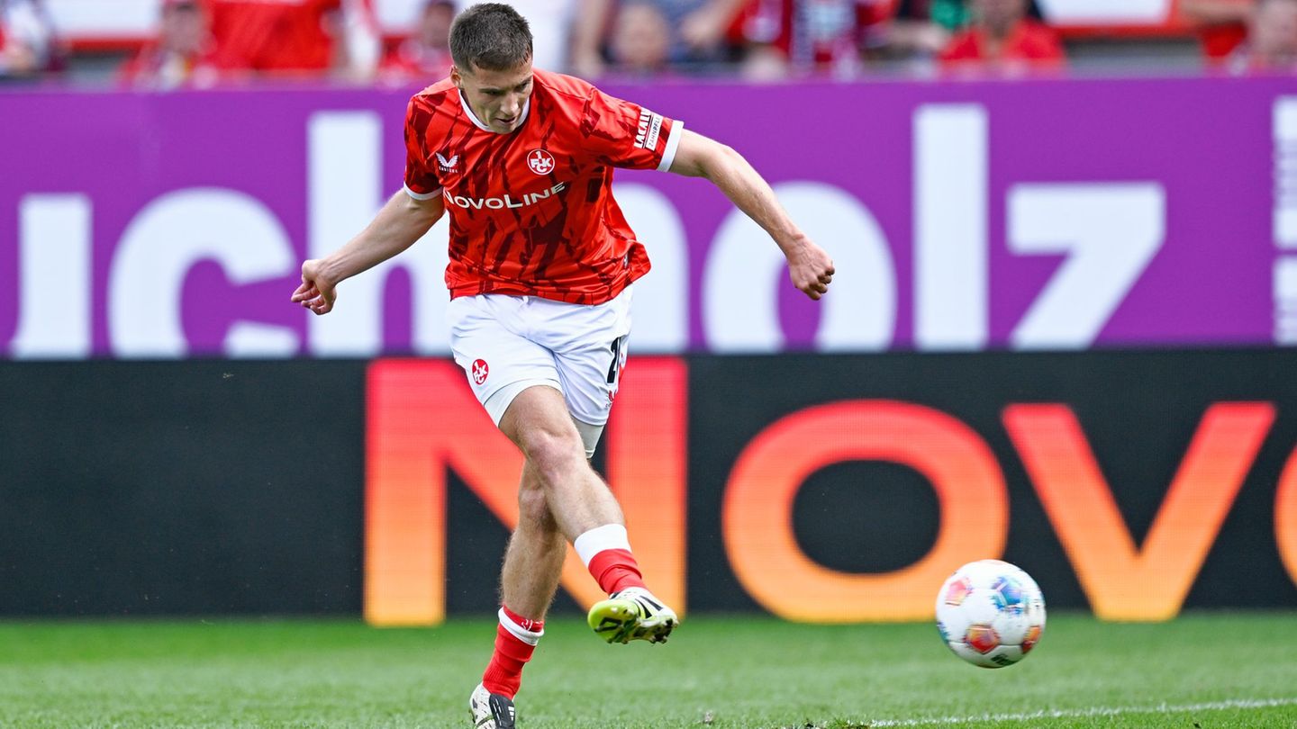 Tobias Raschl wechselt vom 1. FC Kaiserslautern zu Preußen Münster. (Archivbild) Foto: Uwe Anspach/dpa