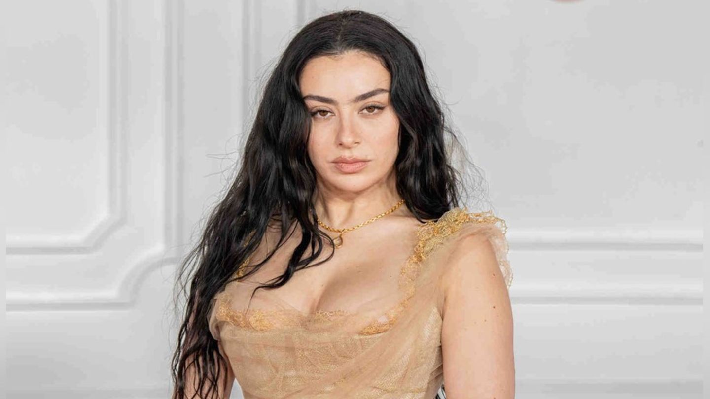 Charli xcx glaubt nicht, dass sie für den James-Bond-Song geeignet ist.