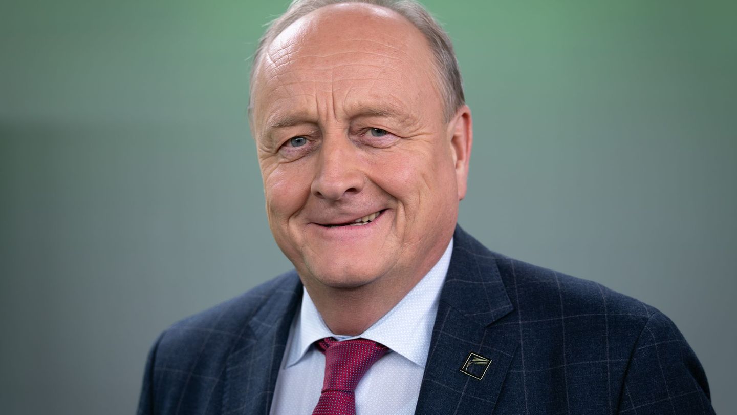 Mehrere Baywa-Aufsichtsräte scheiden aus, nicht jedoch Bauernpräsident Joachim Rukwied. (Archiv) Foto: Soeren Stache/dpa