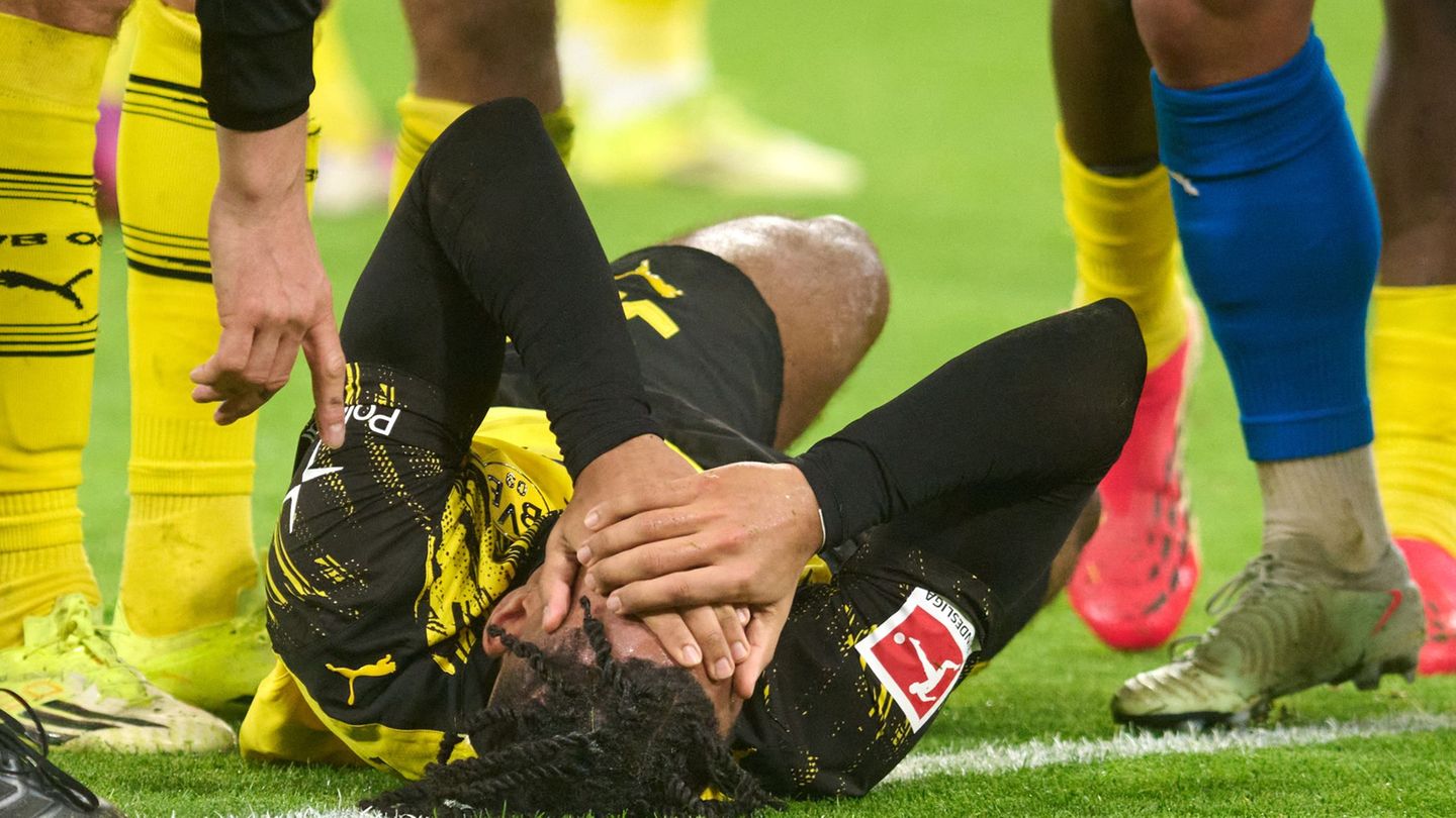 Dortmunds Mané dürfte nach seiner Verletzung gegen Heidenheim einige Zeit ausfallen. Foto: Bernd Thissen/dpa