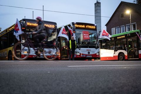 Verdi hat in NRW Beschäftigte in rund 30 kommunalen Verkehrsbetrieben zu Warnstreiks aufgerufen. (Archivbild) Foto: Bernd Thisse
