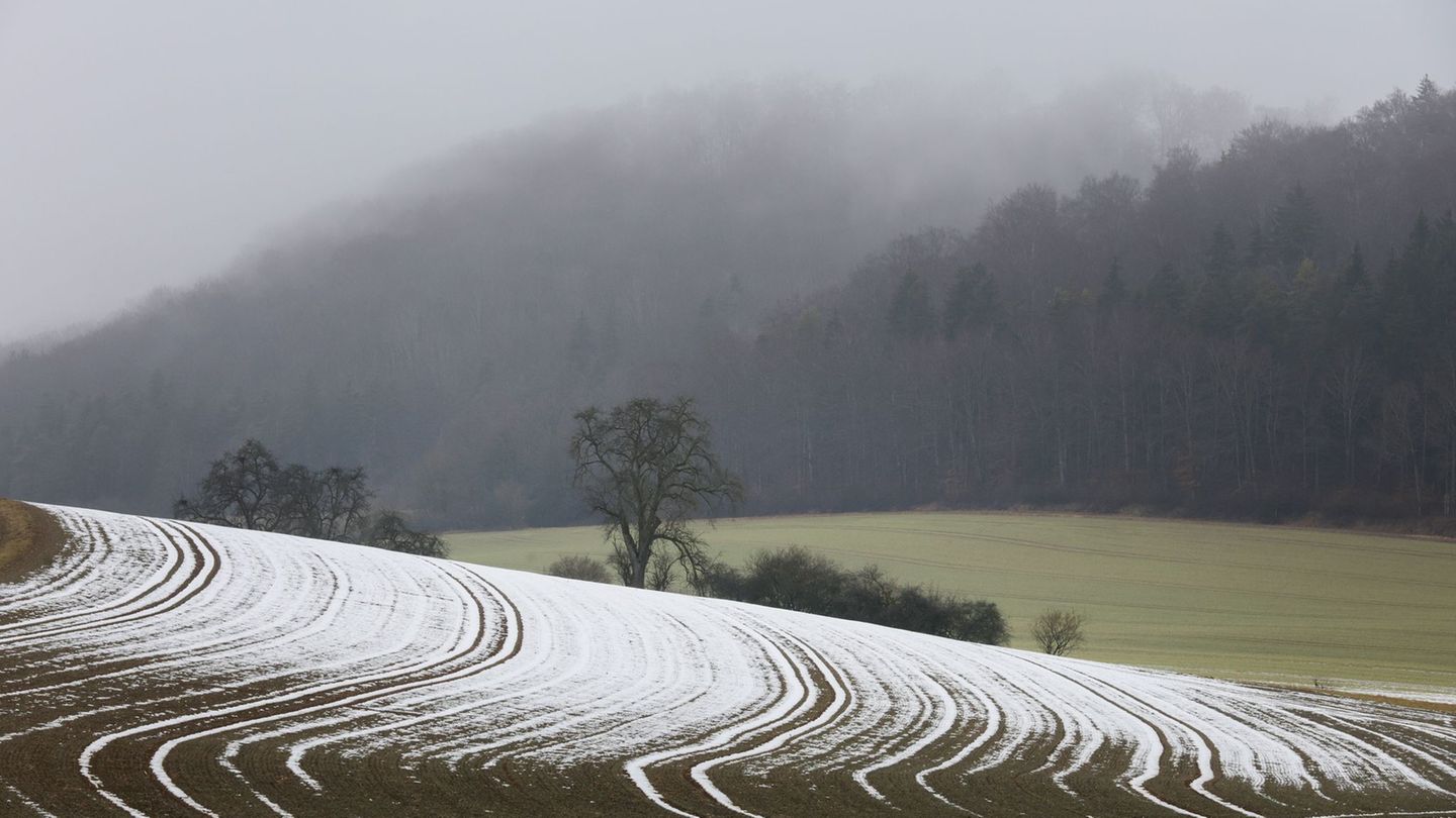 Es bleibt wechselhaft im Südwesten. Foto: Thomas Warnack/dpa