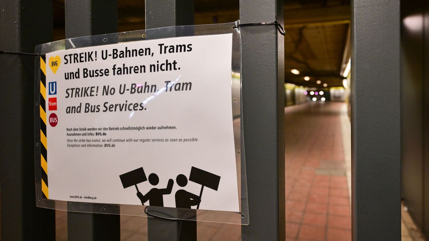 Vom Warnstreik bei der BVG ist auch die U-Bahn betroffen. Foto: Sebastian Christoph Gollnow/dpa