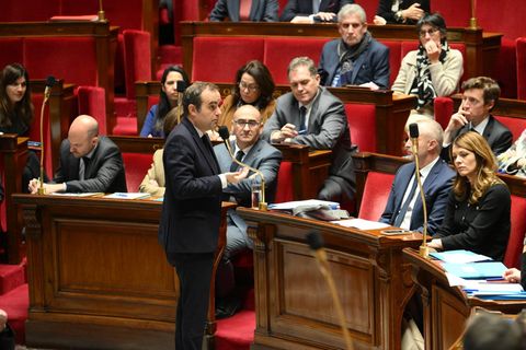 Frankreichs Premierminister Sebastien Lecornu während einer Fragestunde an die Regierung in der Nationalversammlung