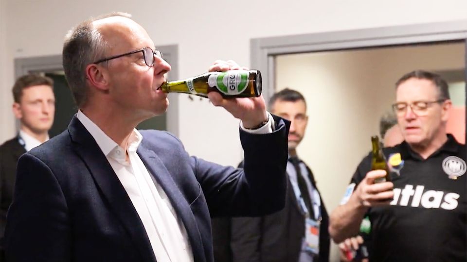 Merz in der DHB-Kabine