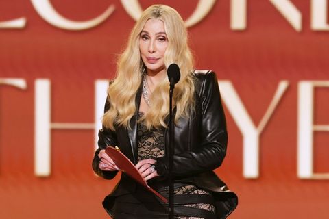 Cher auf der Bühne der Grammy Awards.