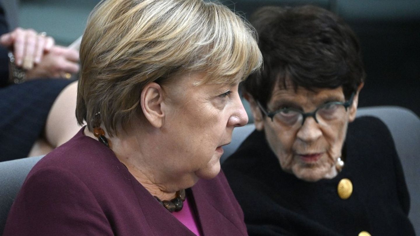 Angela Merkel und Rita Süssmuth bei einem gemeinsamen Auftritt.