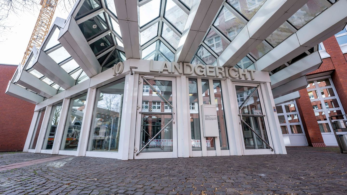 Am Landgericht Münster hat ein Prozess um einen versuchten Mord im Münsterland begonnen. (Symbolbild) Foto: David Inderlied/dpa