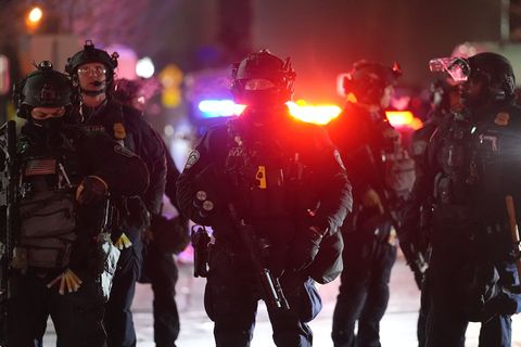 In einer ICE-Einrichtung sind Masern festgestellt worden (Archivbild). Foto: Adam Gray/AP/dpa