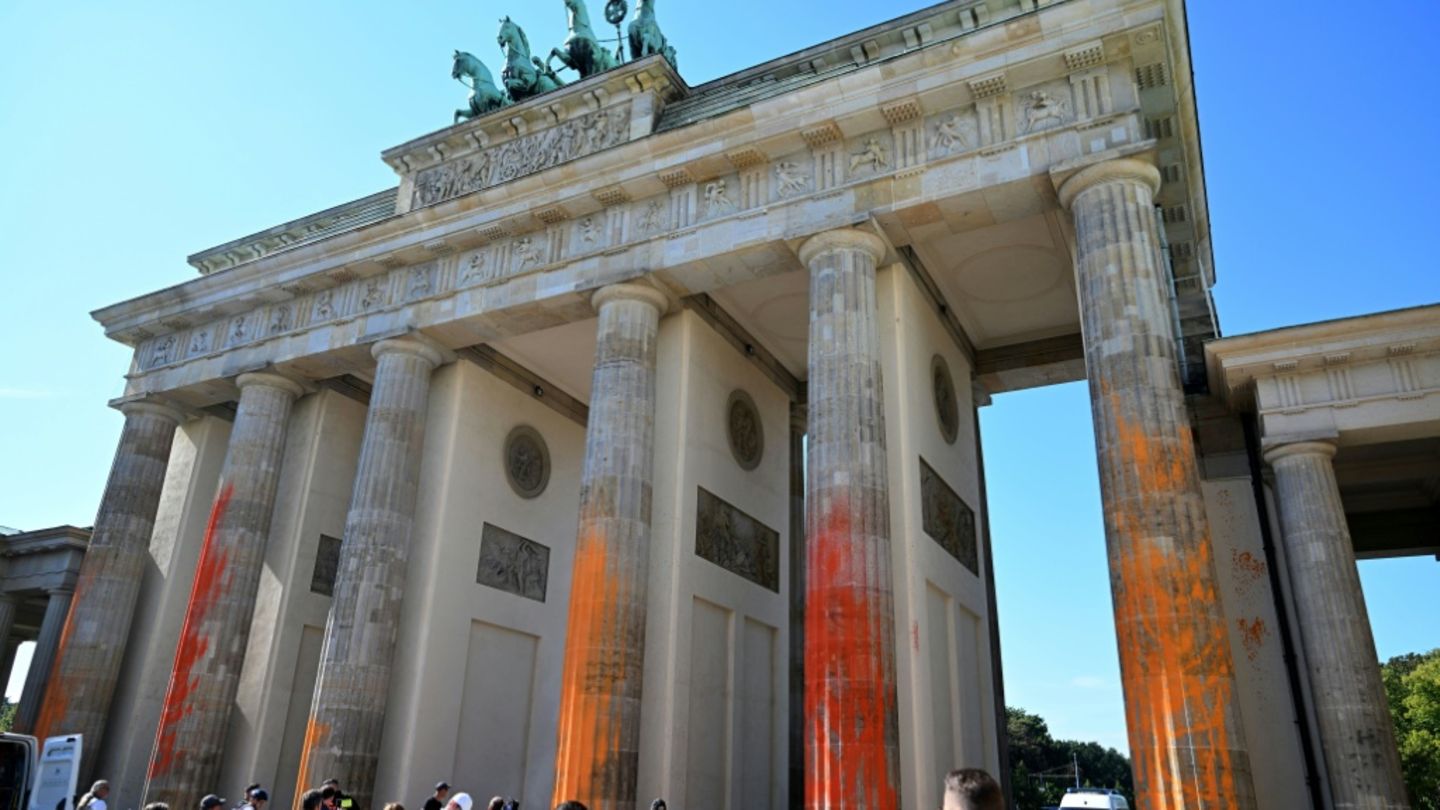 Farbanschlag auf das Brandenburger Tor im September 2023