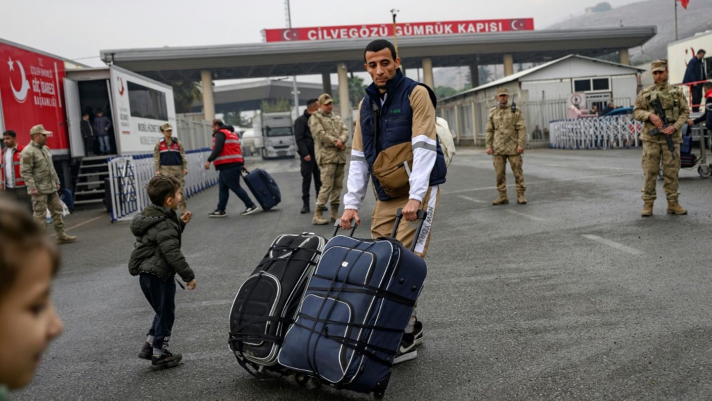 Syrer auf dem Weg aus der Türkei zurück in ihre Heimat