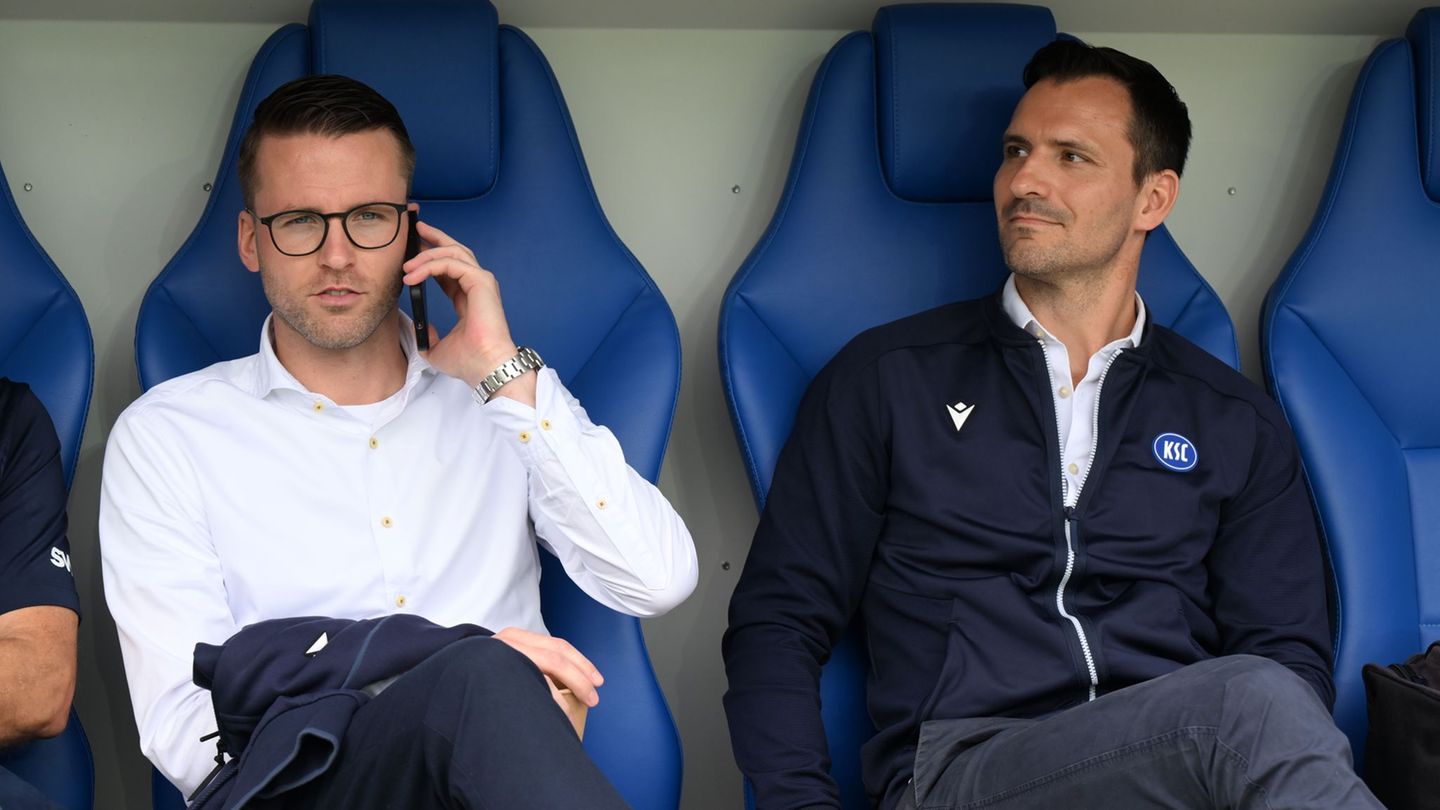 Die KSC-Manager Timon Pauls (links) und Mario Eggimann haben in der Wintertransferperiode einen Südkoreaner verpflichtet. (Archi