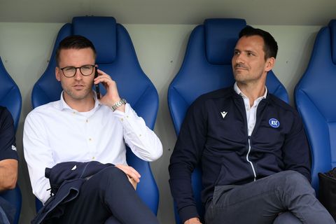Die KSC-Manager Timon Pauls (links) und Mario Eggimann haben in der Wintertransferperiode einen Südkoreaner verpflichtet. (Archi
