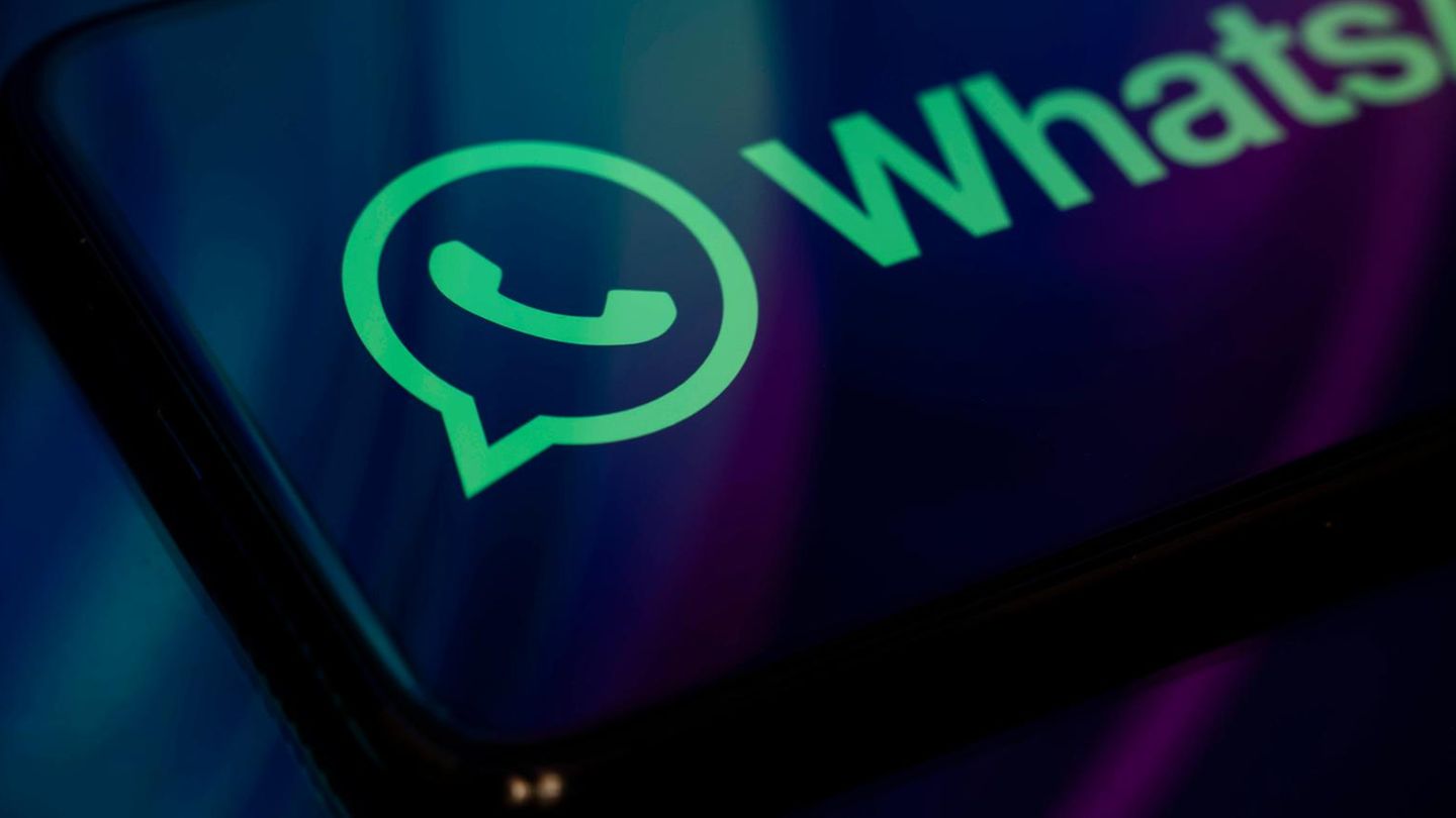 Das Whatsapp-Logo auf einem Display
