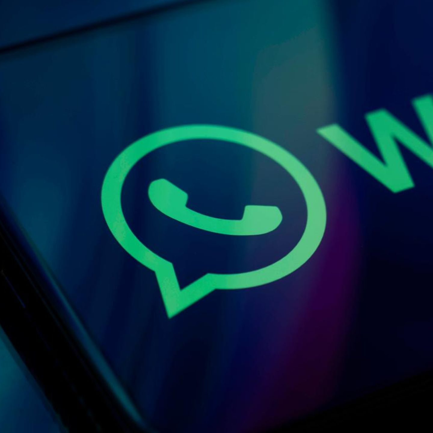 Das Whatsapp-Logo auf einem Display