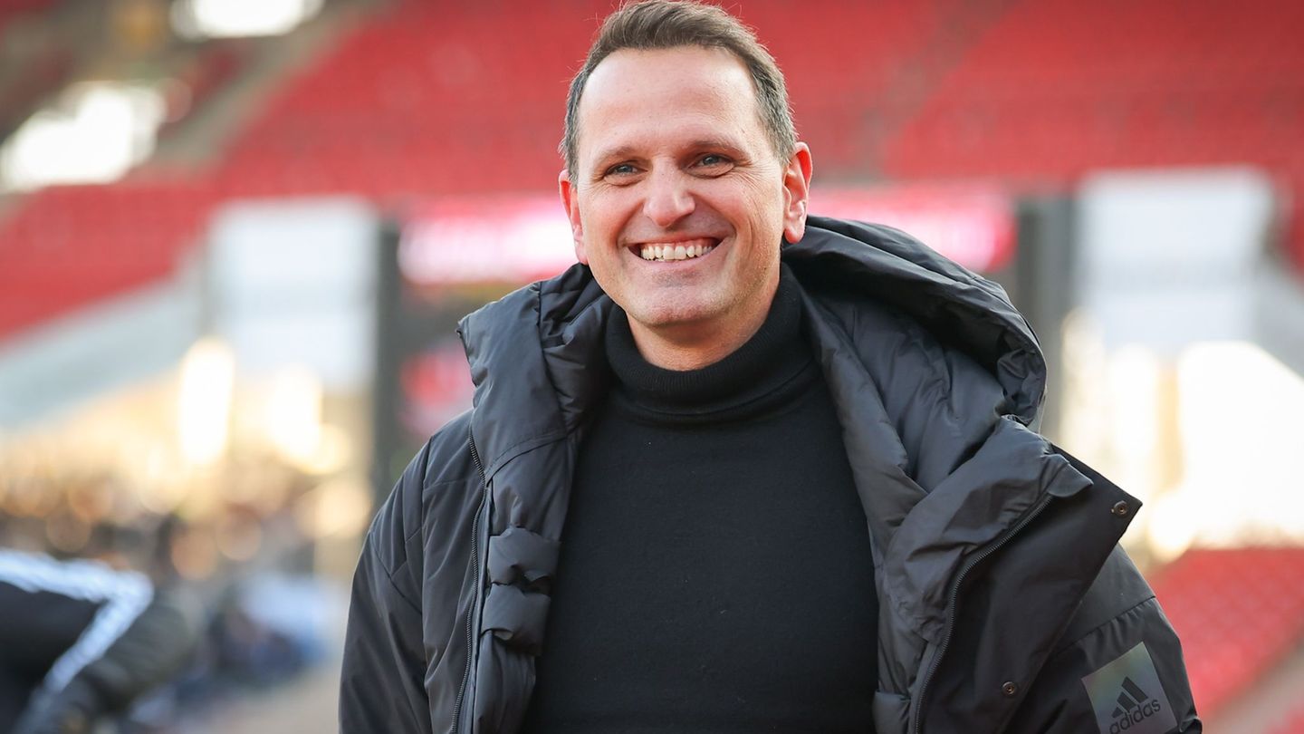 Joti Chatzialexiou freut sich auf einen neuen Verteidiger in Nürnberg. (Archivbild) Foto: Daniel Karmann/dpa