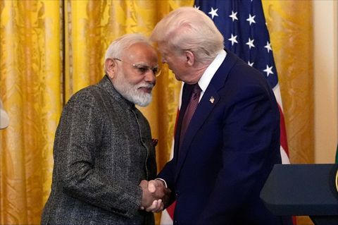 Trump spricht nach einem Telefonat mit Modi von einem Handelsdeal. (Archivbild) Foto: Alex Brandon/AP/dpa