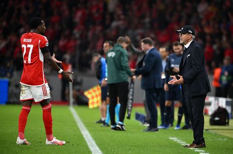 Arbeiteten schon bei Union Berlin zusammen: Urs Fischer (r) und Sheraldo Becker. (Archivbild) Foto: Sebastian Christoph Gollnow/