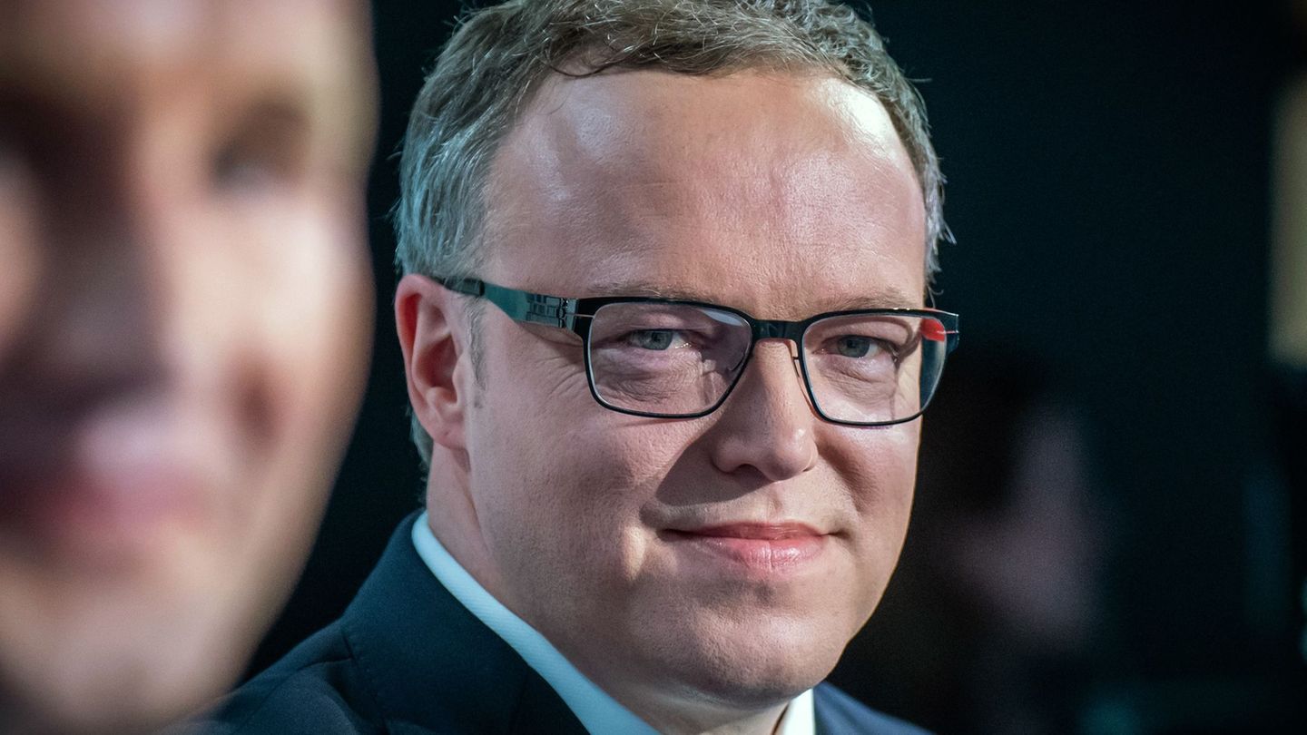 Thüringens AfD-Landespartei- und Fraktionschef Björn Höcke will im Zuge eines konstruktiven Misstrauensvotums gegen Regierungsch