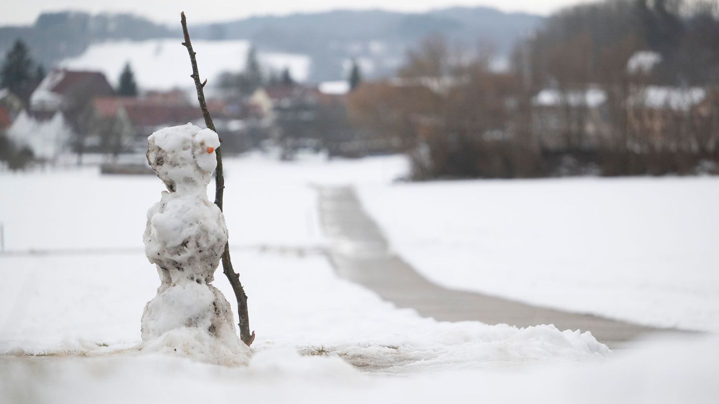 Aufmerksamkeit im Straßenverkehr ist gefragt. Foto: Marijan Murat/dpa