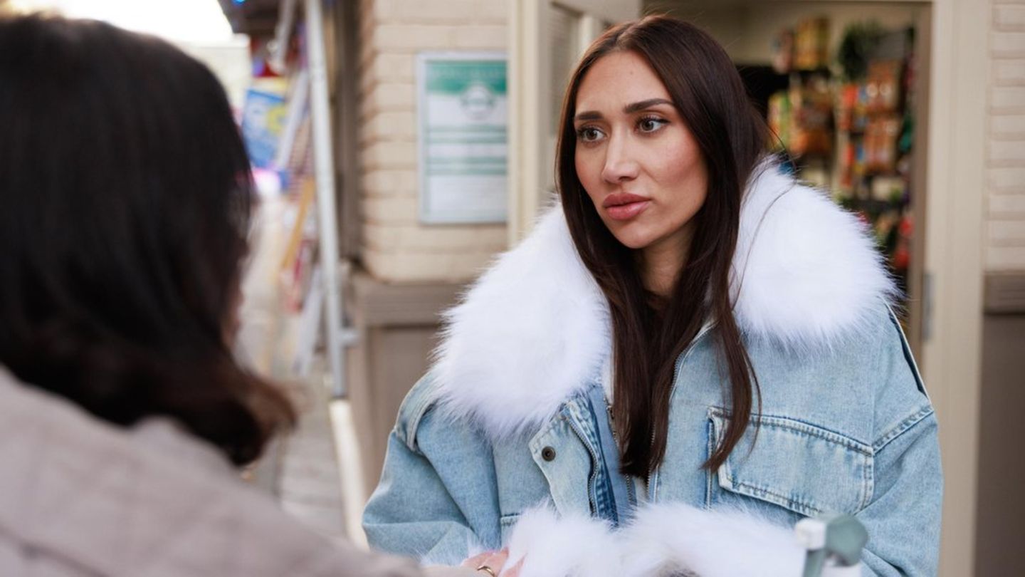 "Unter uns": Samira (r.) vertraut sich Sina an.