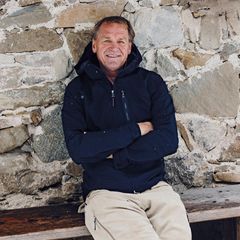 Markus Wasmeier auf seinem Bauernhof am Schliersee