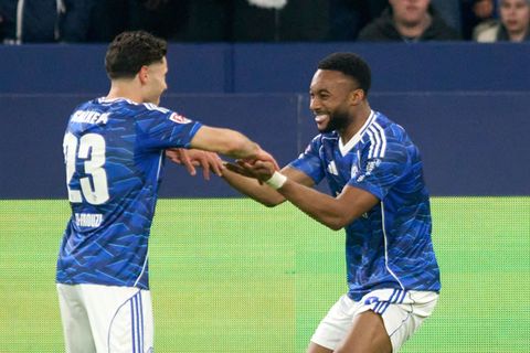 Sylla bleibt beim FC Schalke 04. (Archivbild) Foto: Bernd Thissen/dpa