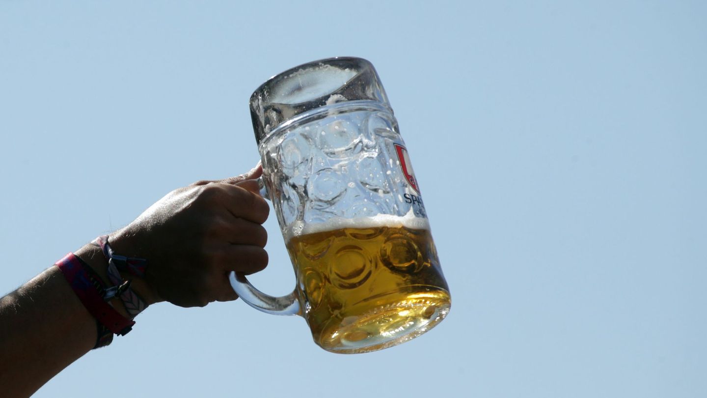 Steigenden Bierpreisen will der Präsident des Bayerischen Brauerbundes durch Eintrittspreise für das Oktoberfest begegnen.