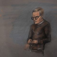 Eine Gerichtszeichnung von Marius Borg Høiby. Während der Verhandlung darf der Sohn von Mette-Marit nicht fotografiert werden.