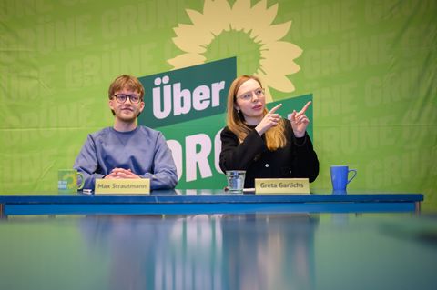 Grünen-Landeschefin Greta Garlichs sieht die Demokratie vor einer Zerreißprobe. Foto: Julian Stratenschulte/dpa