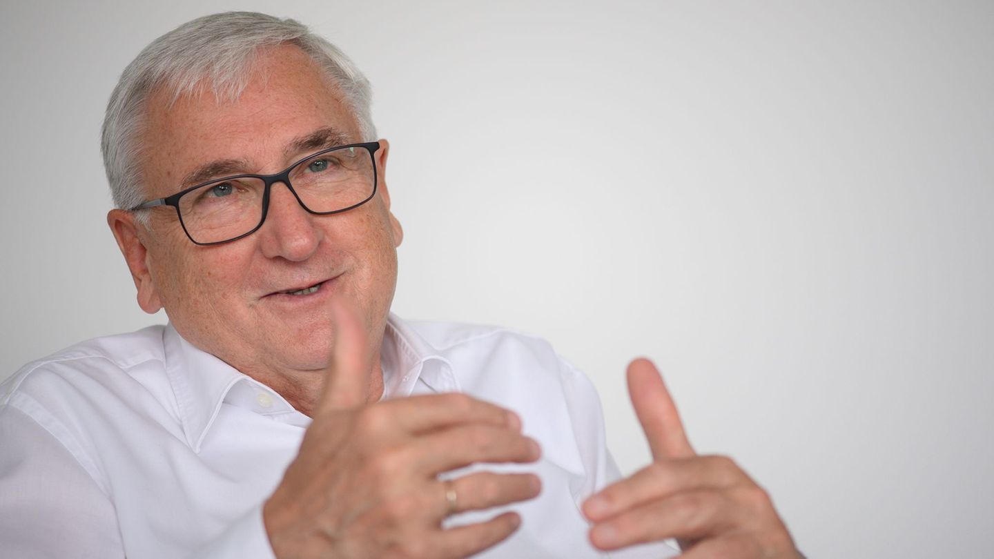 Sachsen-Anhalts Finanzminister Michael Richter (CDU) sieht weniger Flächenbedarf für die Landesverwaltung. (Archivbild) Foto: Kl