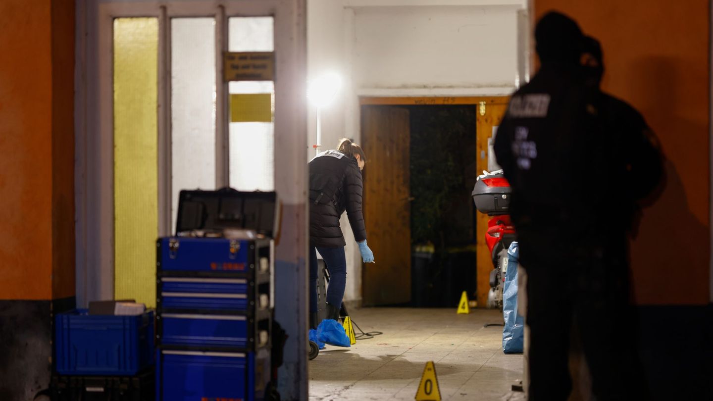 Die Polizei geht derzeit davon aus, dass die beiden Männer sich kannten. Foto: News5/David Oßwald/NEWS5/dpa