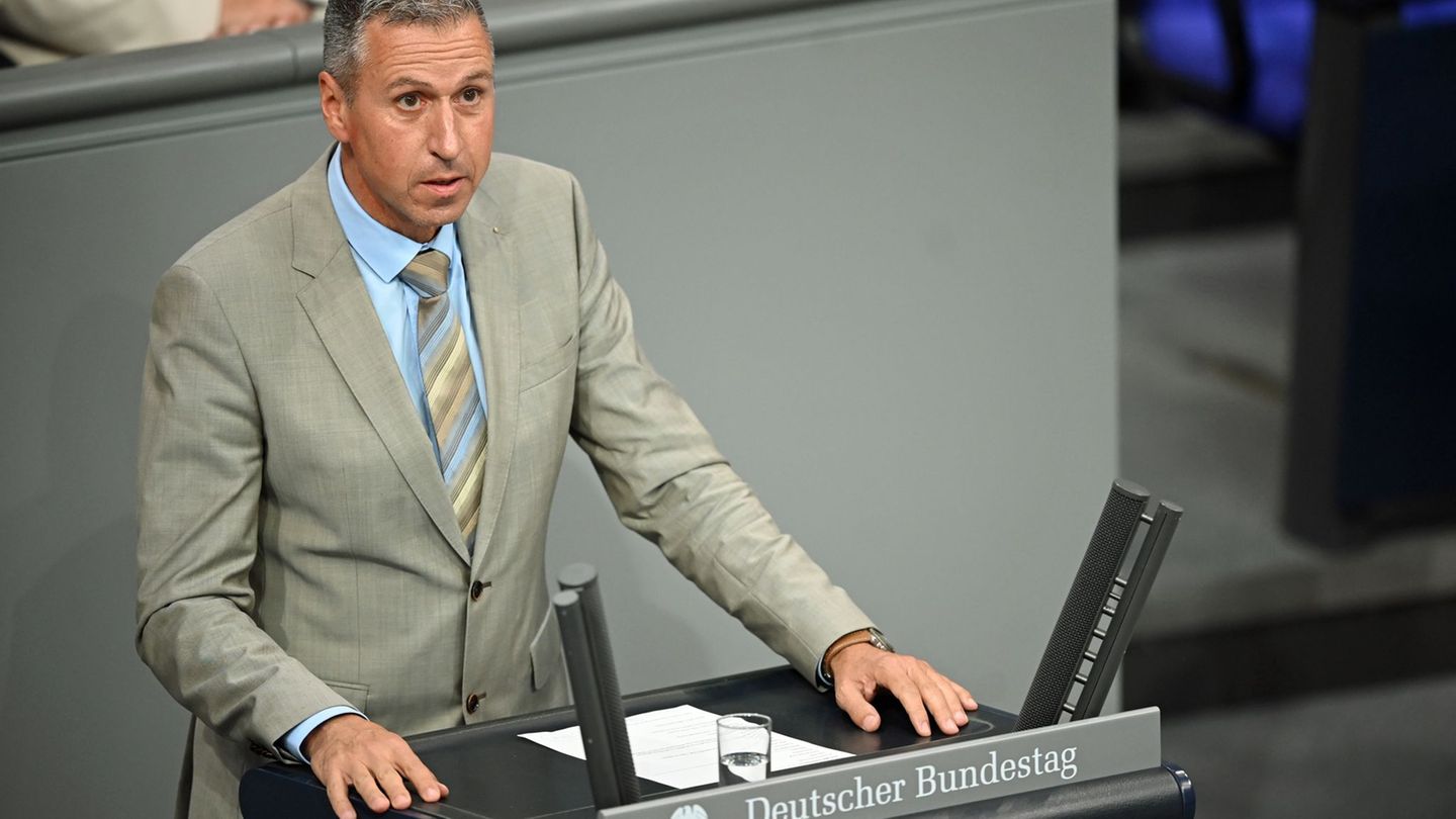 Der AfD-Bundestagsabgeordnete Christian Zaum will mit Fabian Jacobi als Doppelspitze den NRW-Landesverband führen. (Archivbild)