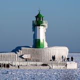 Leuchtturm inmitten von Eis