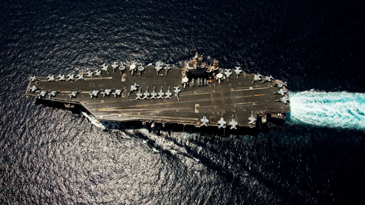 Der Flugzeugträger USS Abraham Lincoln