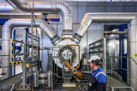 Die deutschen Gasspeicher sind derzeit deutlich geringer gefüllt als in den Vorjahren (Archivbild) Foto: Jan Woitas/dpa-Zentralb