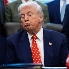 Trumps Unterschrift hat den Shutdown beendet, nicht aber den Streit ums Budget des Heimatschutzministeriums. Foto: Alex Brandon/