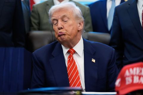 Trumps Unterschrift hat den Shutdown beendet, nicht aber den Streit ums Budget des Heimatschutzministeriums. Foto: Alex Brandon/