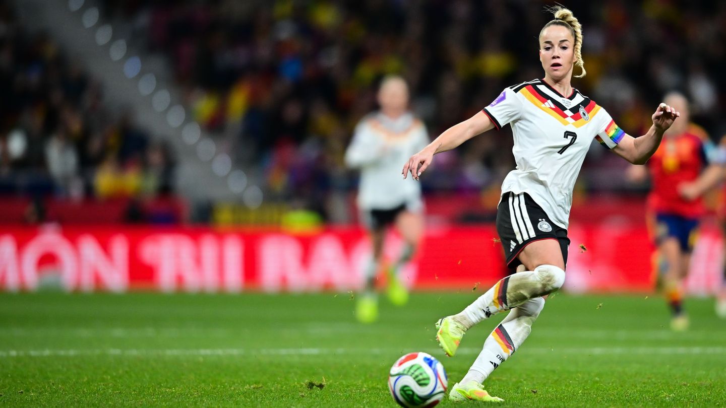 Giulia Gwinn spricht über ihre schweren Verletzungen. (Archivbild) Foto: Sebastian Christoph Gollnow/dpa