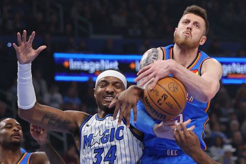 Isaiah Hartenstein schnappte sich gegen Orlando zehn Rebounds und erzielte erstmals ein Triple-Double. Foto: Nate Billings/AP/dp