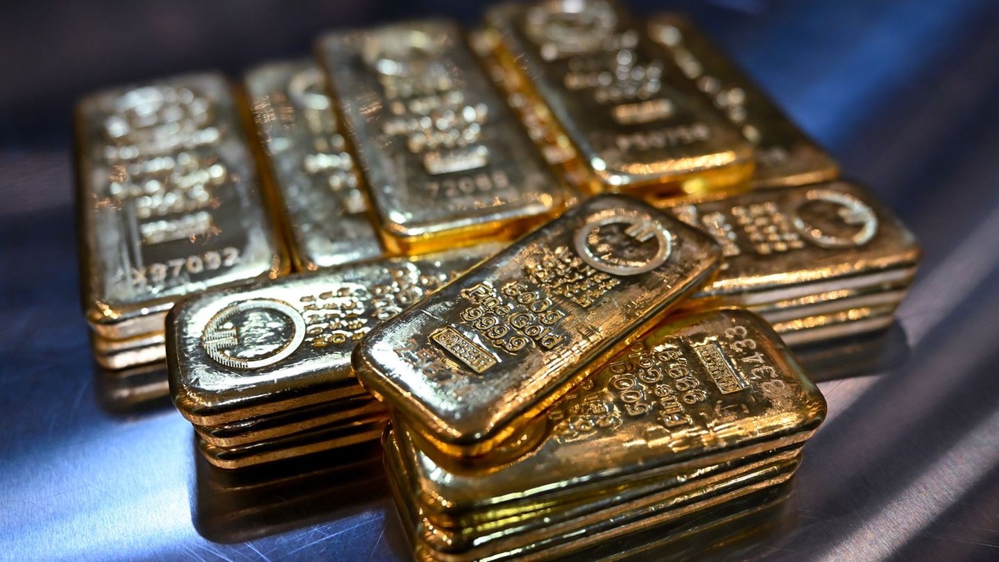 Der Goldpreis ist rasant gestiegen - und mit der Politik von Trump die Sorgen um die Sicherheit Foto: Sven Hoppe/dpa/dpa-tmn