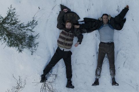 Kenneth Branagh und Ryan Reynolds in "Mayday".